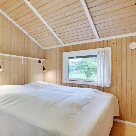 Frimanda - 200m From The Sea By Interhome * Bøtø By